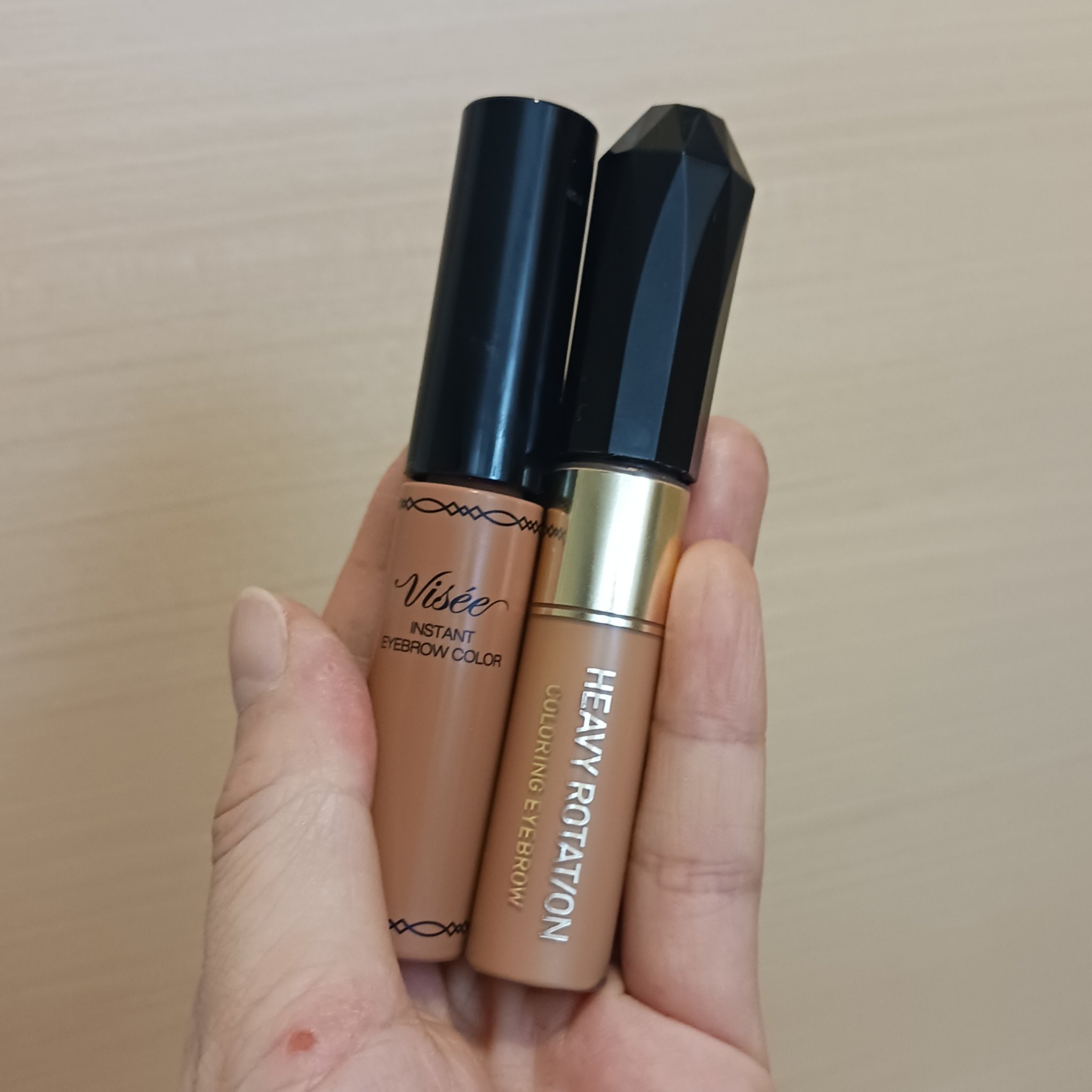 カラーリングアイブロウ/ヘビーローテーション/眉マスカラを使ったクチコミ（2枚目）