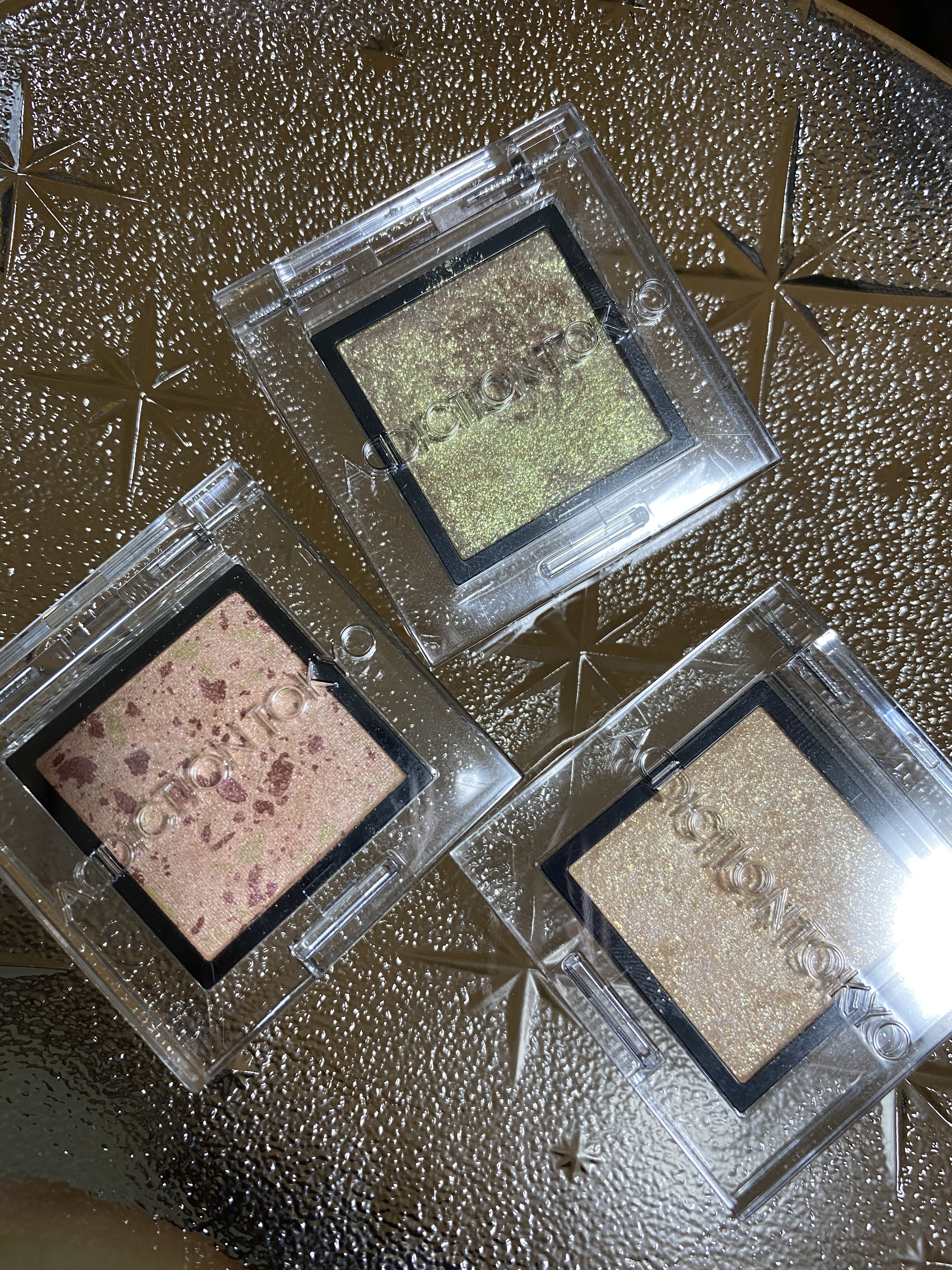 アディクション ザ アイシャドウ スパークル/ADDICTION/単色アイシャドウを使ったクチコミ（2枚目）