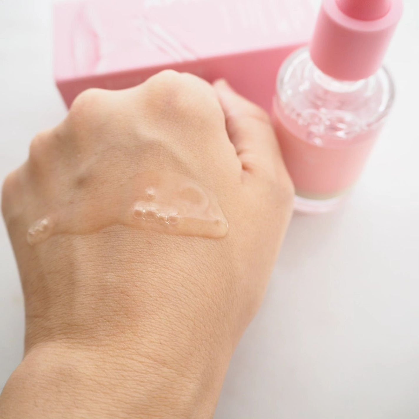 ピンクアロエムチンセラム/APRILSKIN/美容液を使ったクチコミ(4枚目)