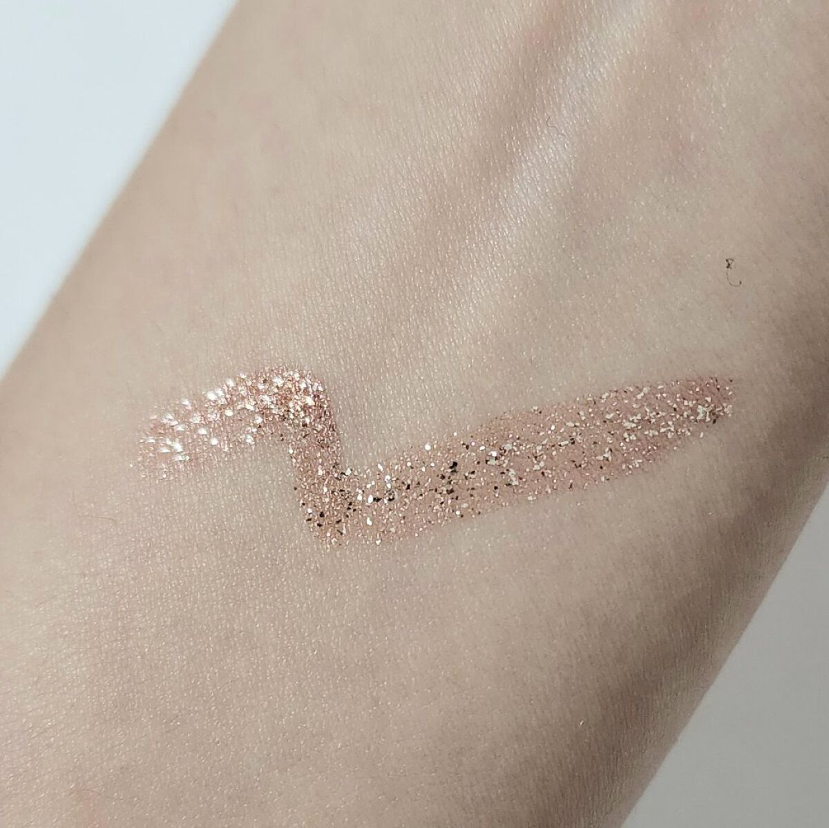 メタルグリッジー #05 グリーゼ/フォレンコス/リキッドアイシャドウを使ったクチコミ（3枚目）