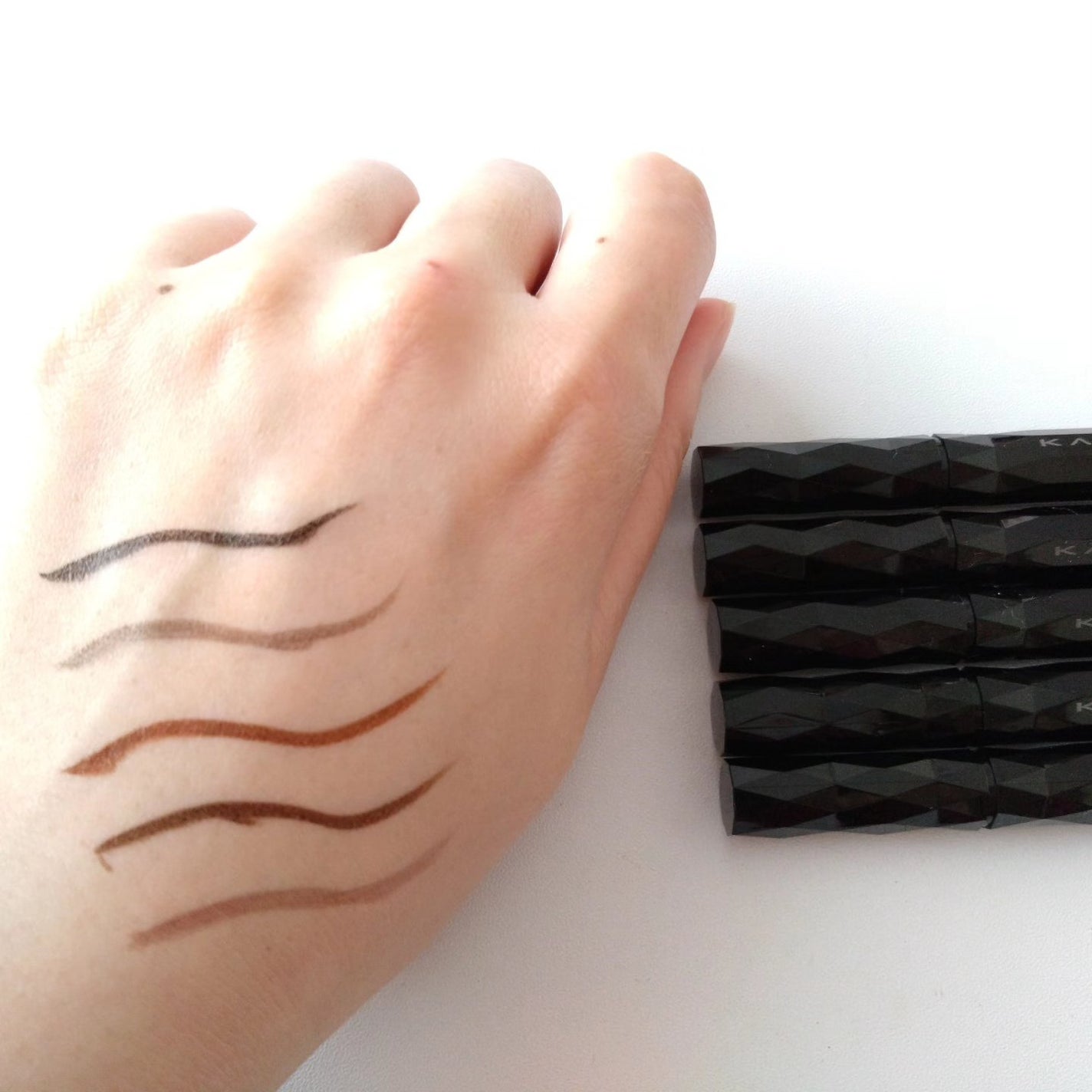 スーパーシャープライナーEX4.0/KATE/リキッドアイライナーを使ったクチコミ(5枚目)