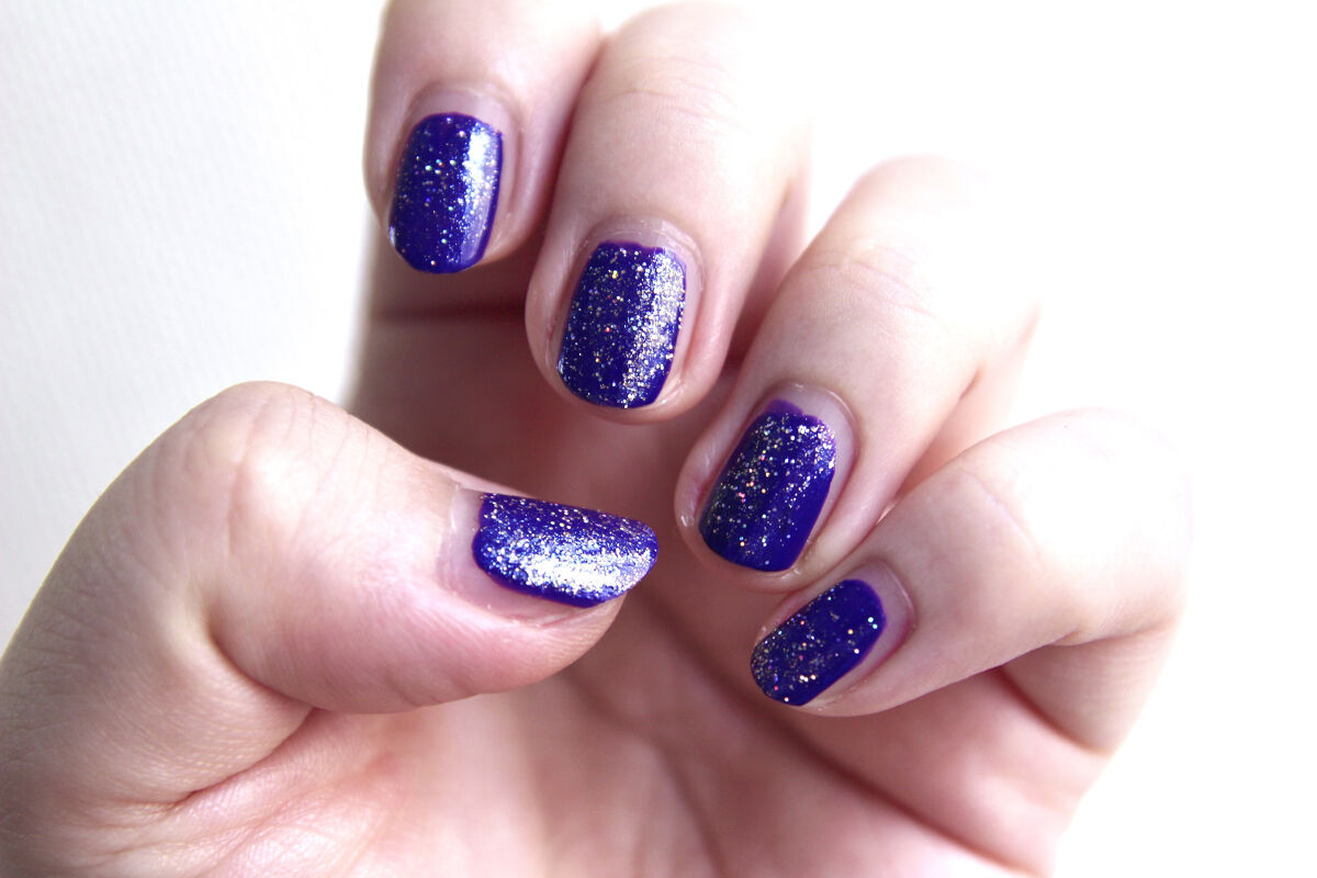 ネイルホリック Vivid color PU103/ネイルホリック/マニキュアを使ったクチコミ（3枚目）