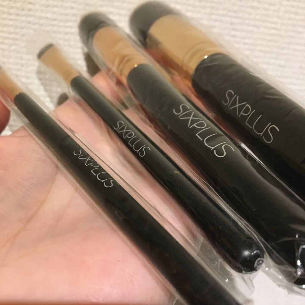 貴族のゴールド メイクブラシ11本セット 化粧ポーチ付き/SIXPLUS/メイクブラシを使ったクチコミ（1枚目）