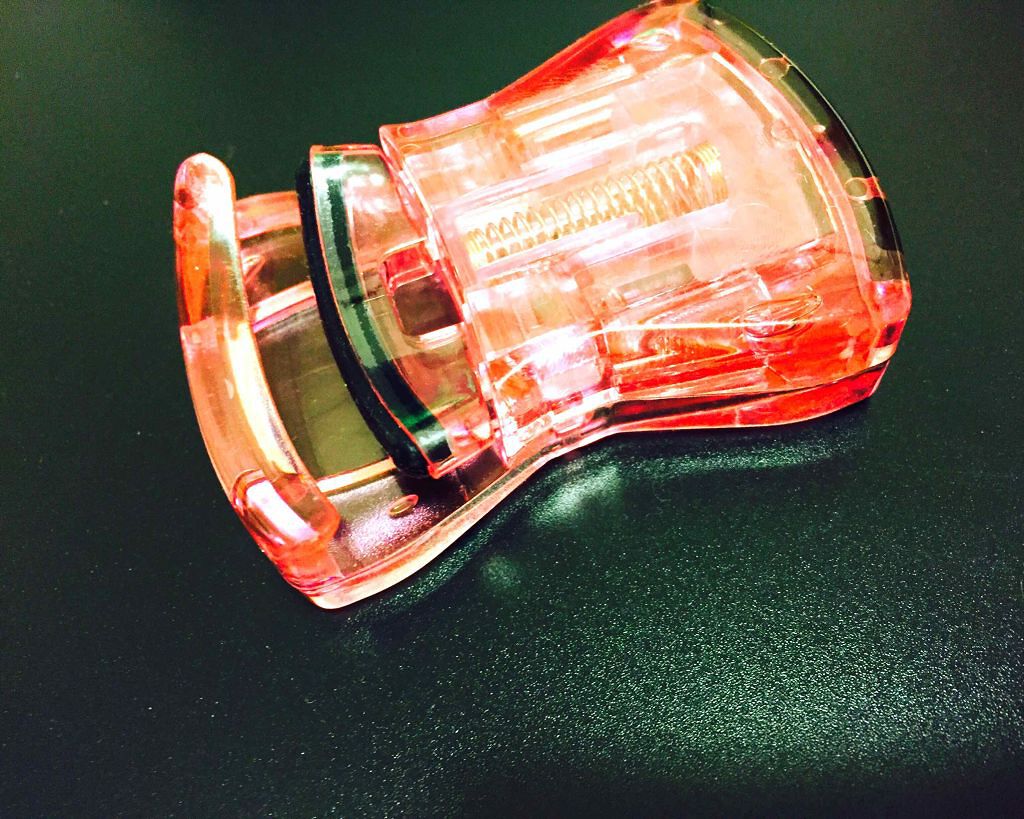 アイラッシュカーラー/DAISO/ビューラーを使ったクチコミ(2枚目)