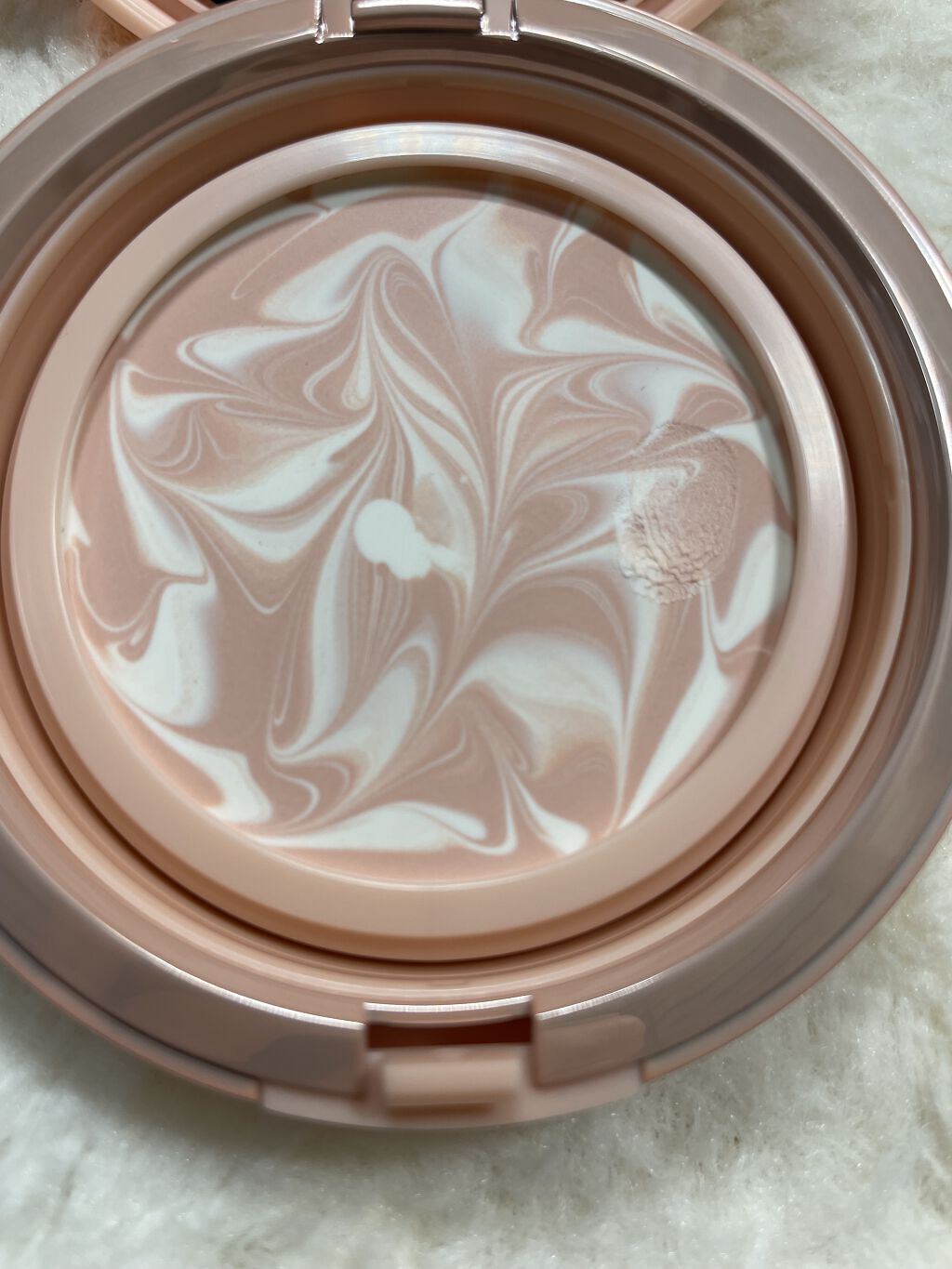 ジューシーパン スキンケアプライマー/A’pieu/化粧下地を使ったクチコミ（3枚目）