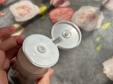 LUX バイオフュージョン ホワイトエディション バイタルリペア トリートメントのクチコミ「特にダメージが気になる髪におすすめ!
LUXバイオフュージョン ホワイトエディション。
バイ.....」(3枚目)