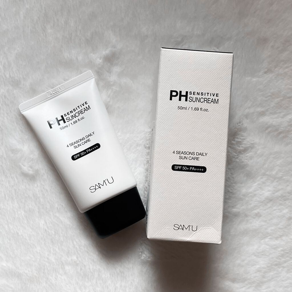 ◇SAM'U   PH センシティブサンクリーム  50ml
SPF50＋/＋＋＋＋ 

✓健康な肌のpHに近い弱酸性クリームで肌バランス調整を助ける
オールシーズン負担なく使える日焼け止め

【使用方法】
500円玉大を伸ばし30分程馴染