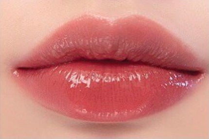 ジューシーラスティングティント/rom&nd/リップティントを使ったクチコミ(2枚目)