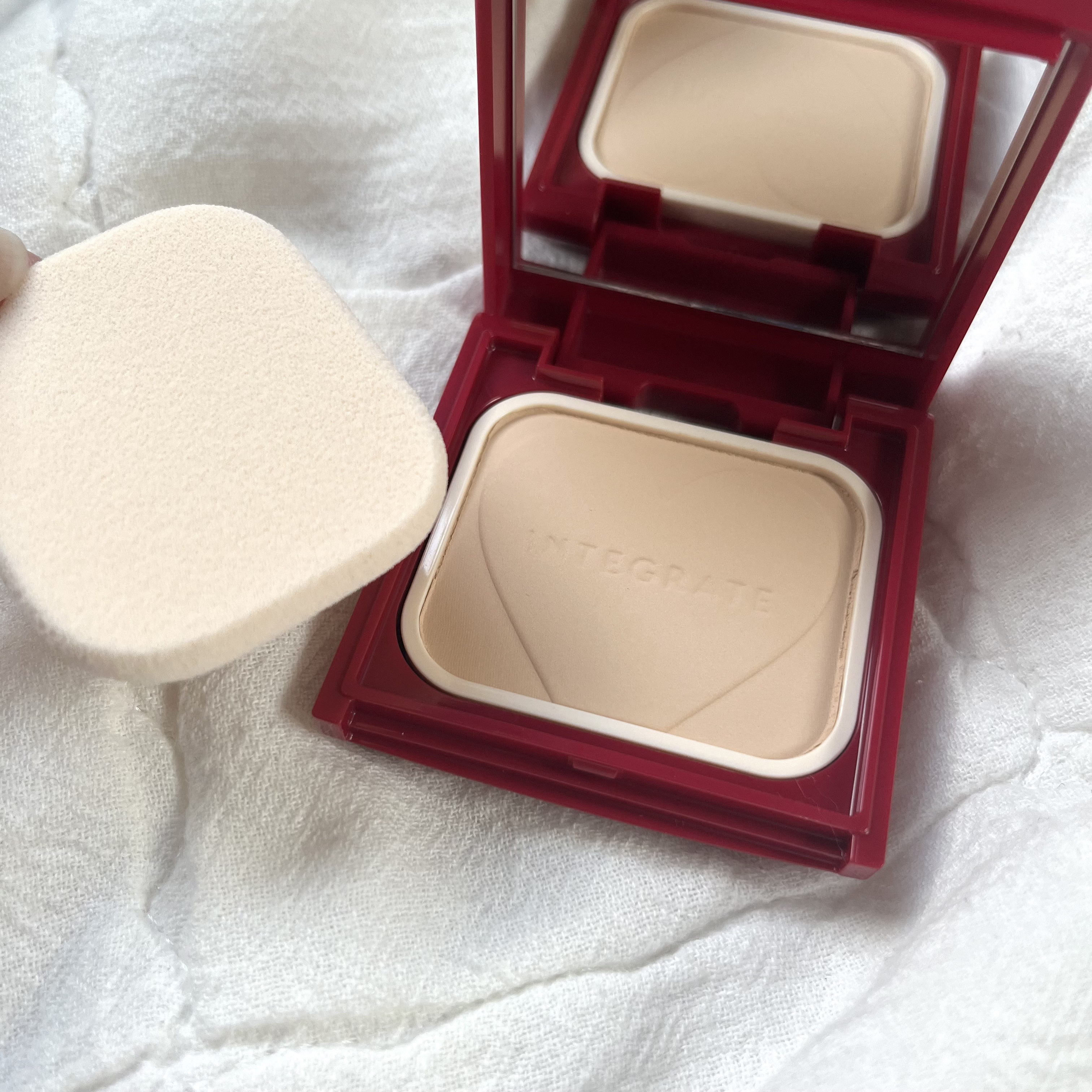 プロフィニッシュファンデーション/インテグレート/パウダーファンデーションを使ったクチコミ（2枚目）