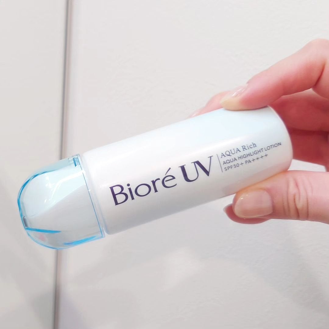 ビオレUV アクアリッチ アクアハイライトローション(水層ハイライトUV)/ビオレ/日焼け止めローションを使ったクチコミ(2枚目)