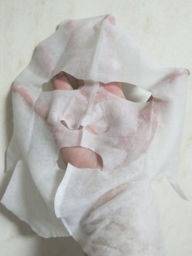 薬用金曜日のナイトスキンケアマスク[医薬部外品]/肌美精/シートマスク・パックを使ったクチコミ（2枚目）