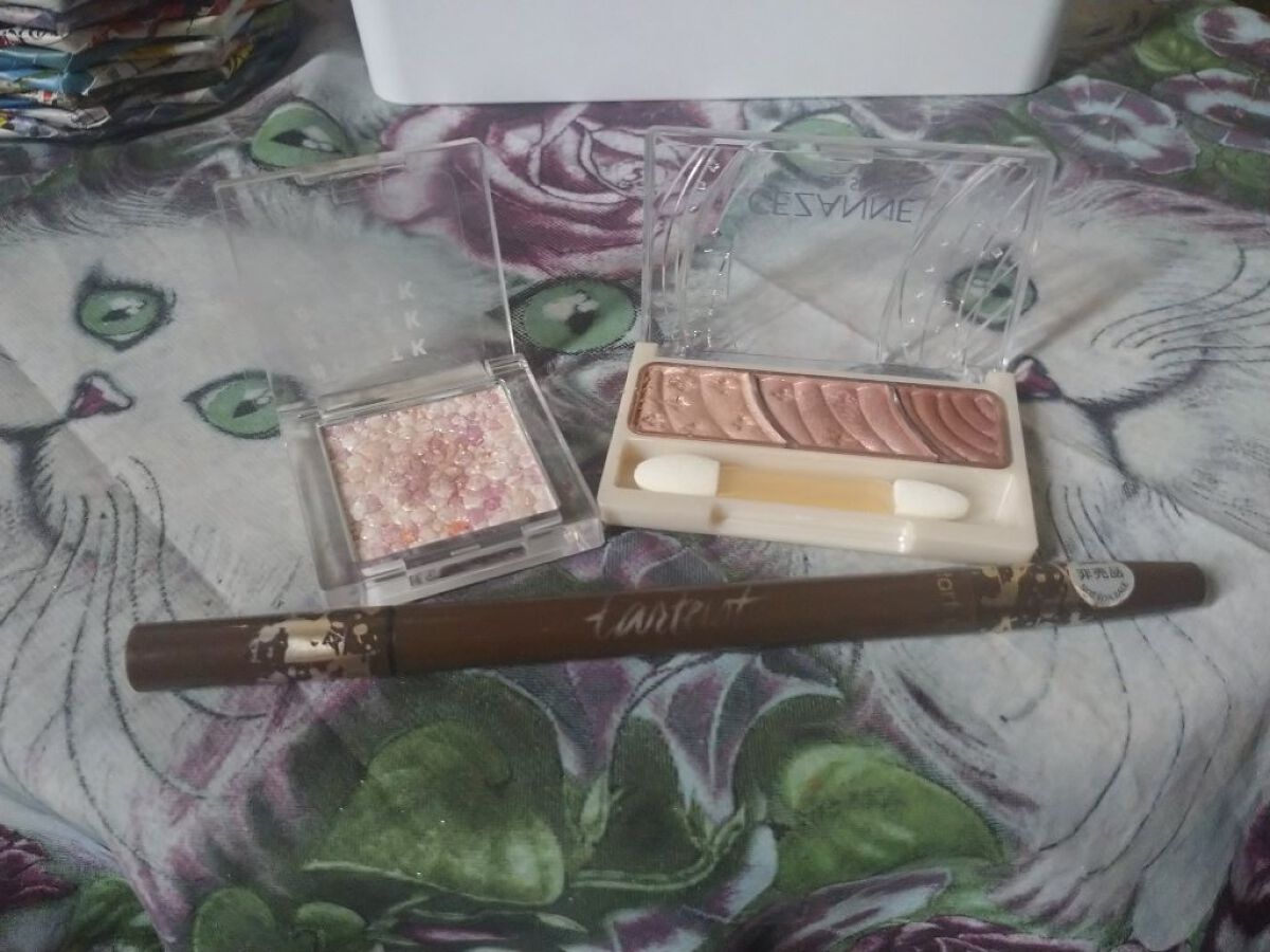 トーンアップアイシャドウ/CEZANNE/アイシャドウパレットを使ったクチコミ（1枚目）