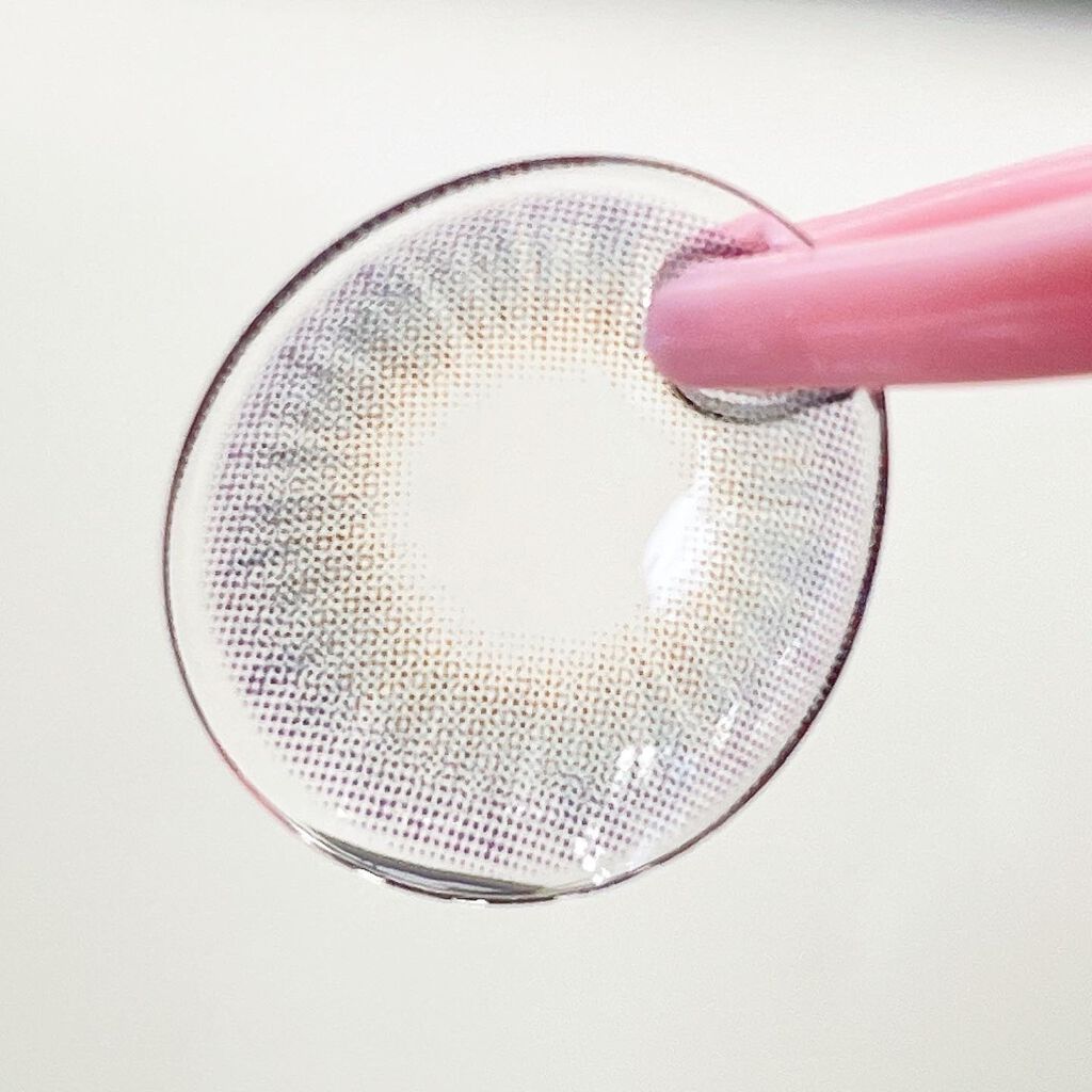 ブロー(Blow)/OLOLA/カラーコンタクトレンズを使ったクチコミ(9枚目)