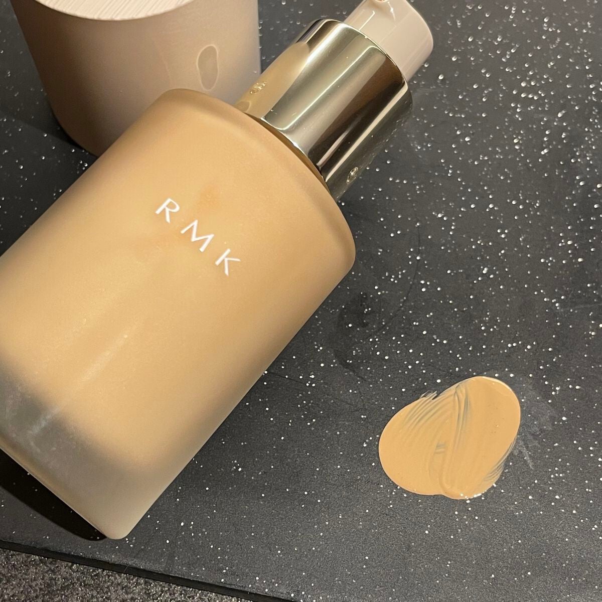 RMK リクイドファンデーション フローレスカバレッジ/RMK/リキッドファンデーションを使ったクチコミ(3枚目)