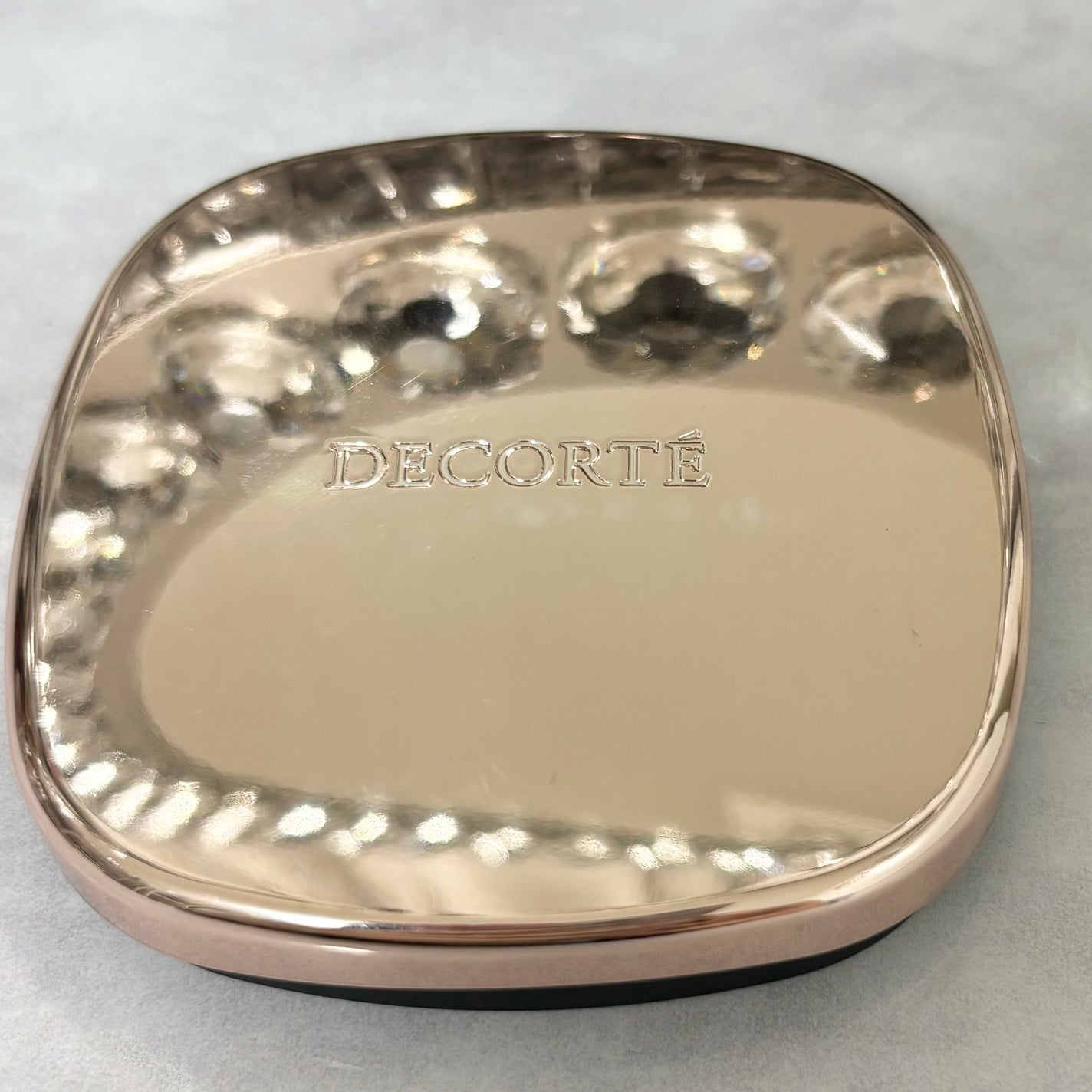 コントゥアリング アイシャドウ/DECORTÉ/アイシャドウパレットを使ったクチコミ(2枚目)