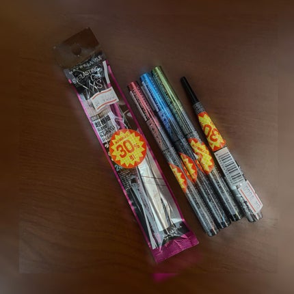 ハイパーグリッツインク/MAYBELLINE NEW YORK/リキッドアイライナーを使ったクチコミ(2枚目)