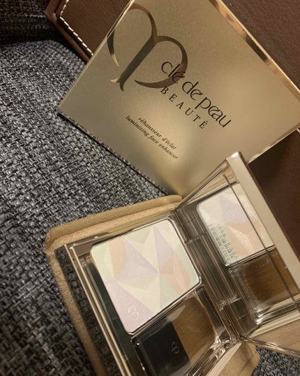 クレ・ド・ポー ボーテ レオスールデクラ/クレ・ド・ポー ボーテ/パウダーハイライトを使ったクチコミ(1枚目)