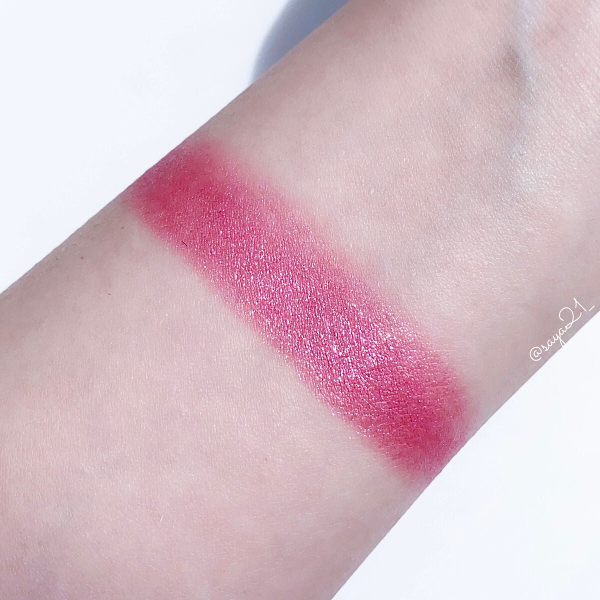 シアー グリッターアイズ/KiSS/単色アイシャドウを使ったクチコミ(6枚目)