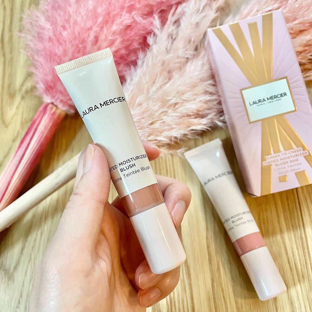 チーク トゥー チーク ティンティド モイスチャライザー ブラッシュ デュオ/ローラ メルシエ/リキッドチークを使ったクチコミ（2枚目）