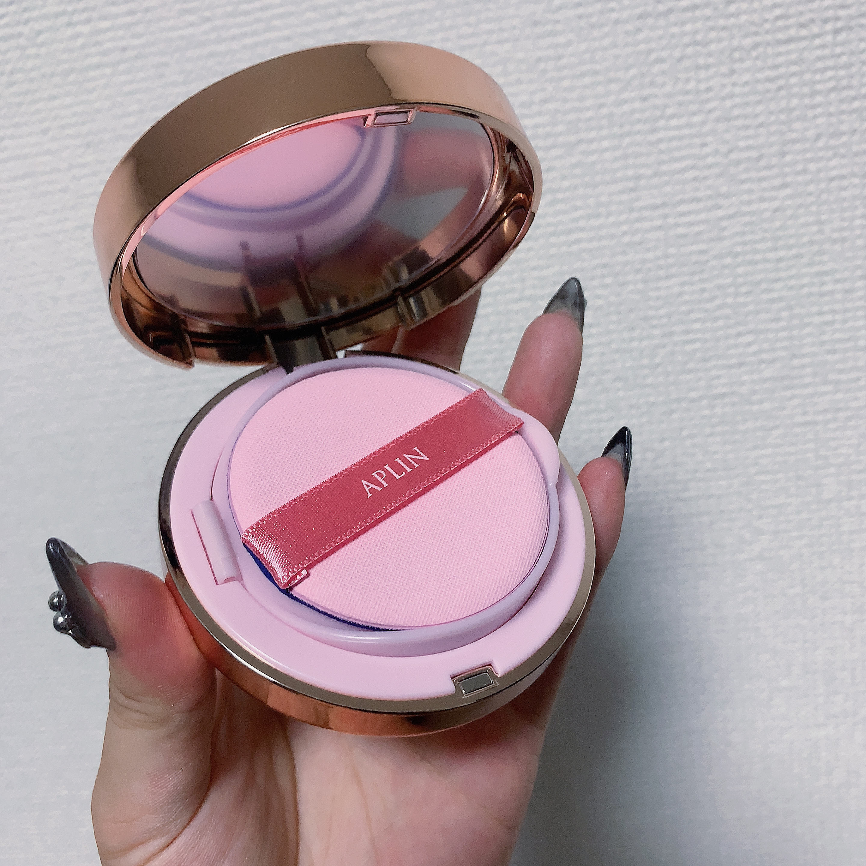 ピンクティーツリーカバープライマークッション 23号 サンドベージュ/APLIN/クッションファンデーションを使ったクチコミ（3枚目）