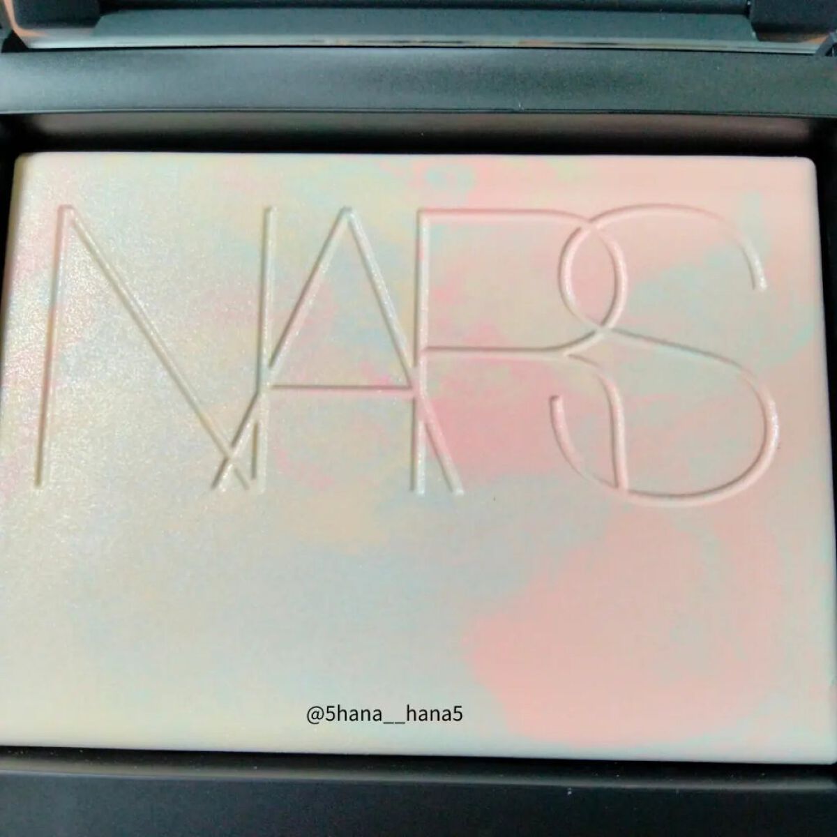 ライトリフレクティング プリズマティックパウダー/NARS/プレストパウダーを使ったクチコミ（2枚目）