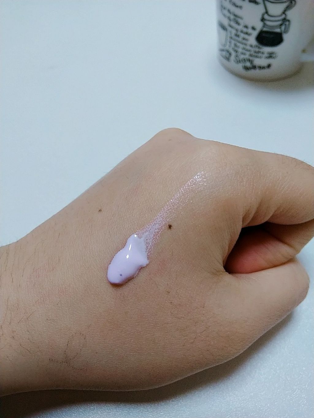 ma･mo･ru パーフェクトUVエッセンスファンデーション　ラベンダーカラー/AENA(アエナ)/化粧下地を使ったクチコミ（2枚目）