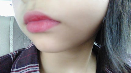 ankoro on LIPS 「秋冬用に買った話題のエロリップ、でもオレンジリップの上からこ..」(4枚目)