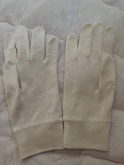 シルク混おやすみ手袋/無印良品/ボディグッズを使ったクチコミ(1枚目)