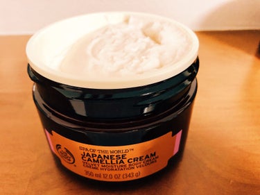 ハワイアン リッチボディクリーム 350ml/THE BODY SHOP/ボディクリームを使ったクチコミ（3枚目）