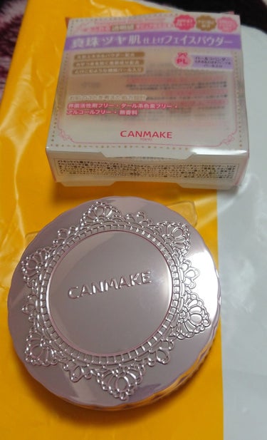 🌱CANMAKE トランスペアレントフィニッシュパウダー PL🌱

透明感メイクをしたくてパープルのフェイスパウダーを購入しました！
私はリキッドファンデの後に付けています！
肌が明るくなって透明感がグ