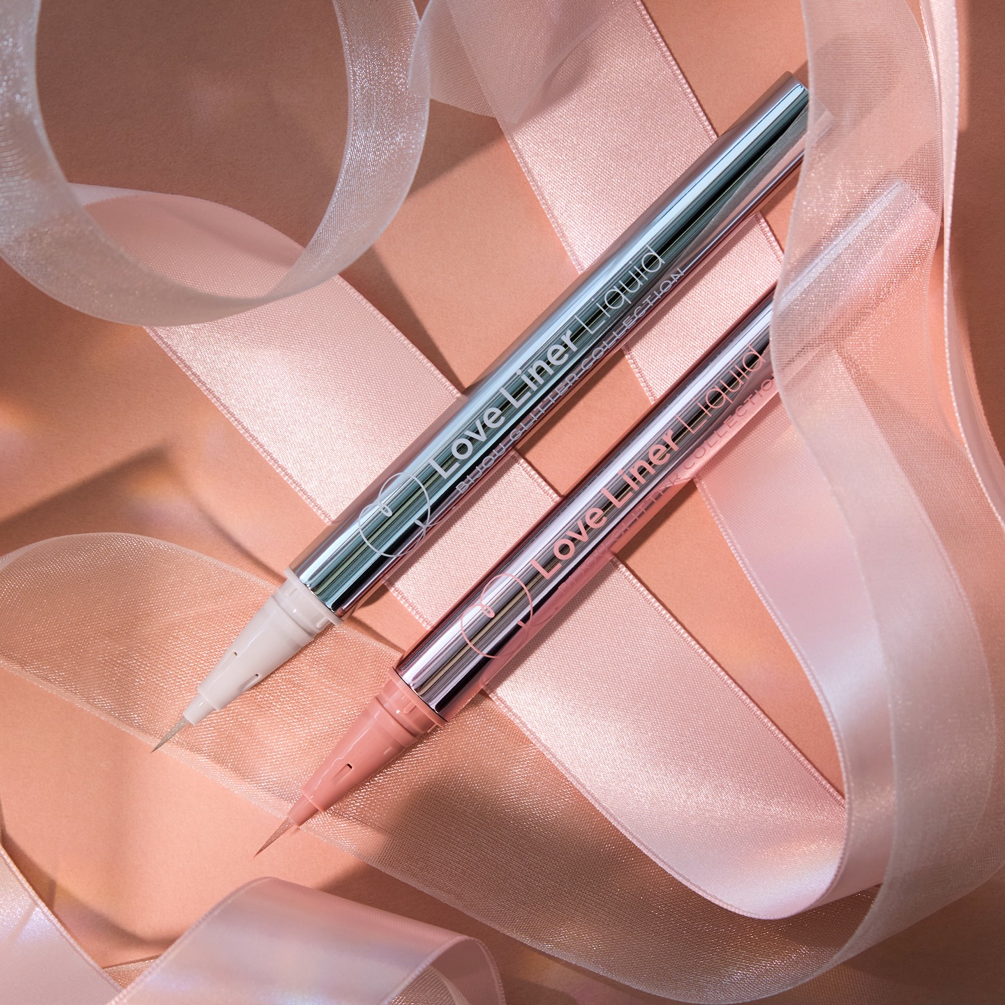 リキッドアイライナーR4 S ビジューグリッターコレクション/ラブ・ライナー/リキッドアイライナーを使ったクチコミ（1枚目）