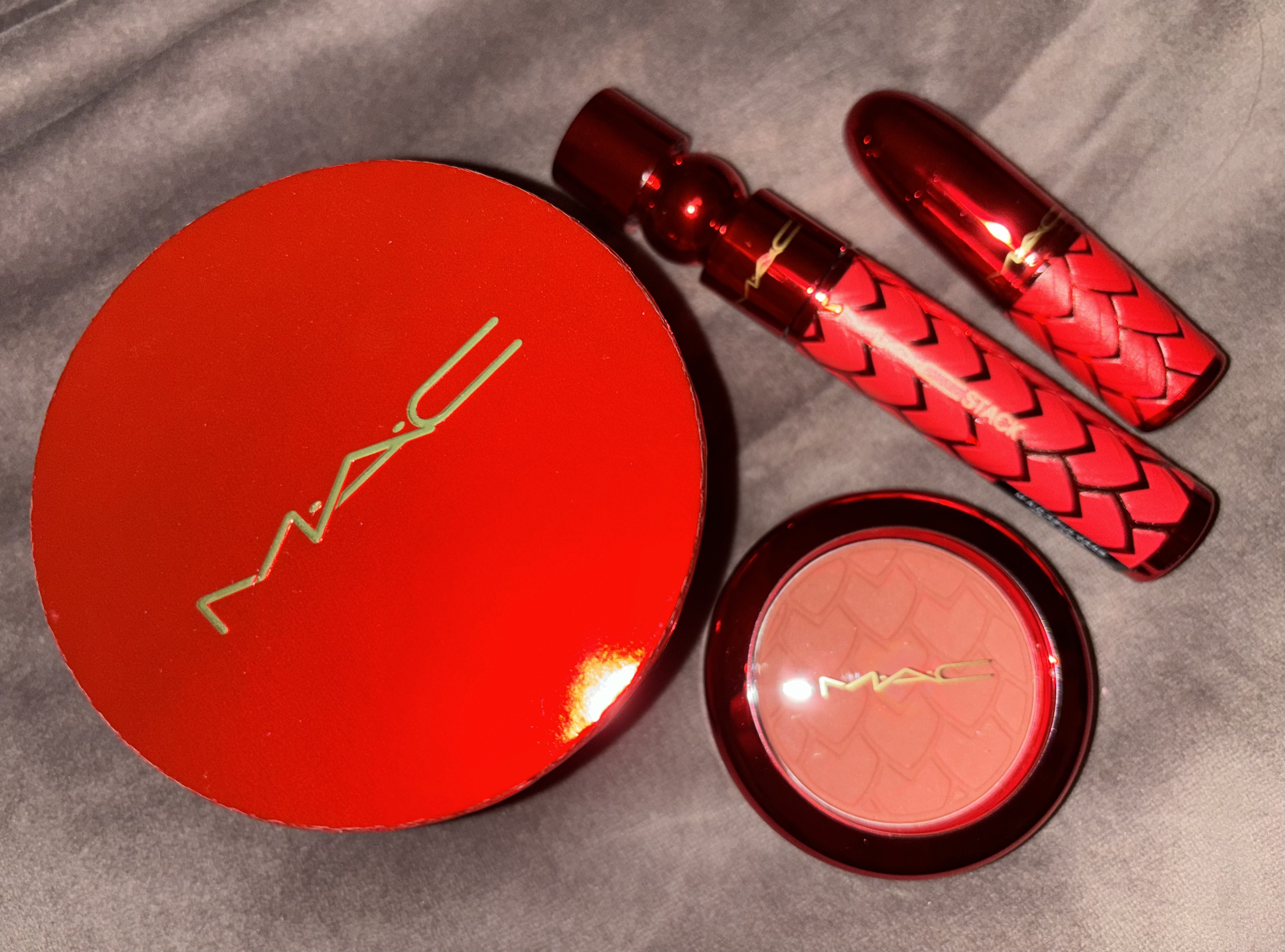 パウダー ブラッシュ パワートゥユー! (限定)/M・A・C/パウダーチークを使ったクチコミ（1枚目）