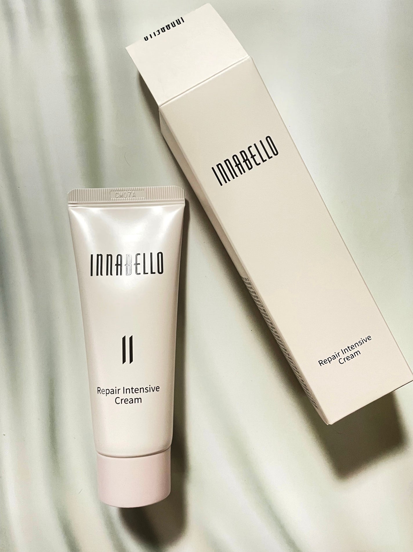 Ayamin on LIPS 「【塗った途端もちっと!エラスチン由来のハリ弾力ケア】INNAB..」(1枚目)