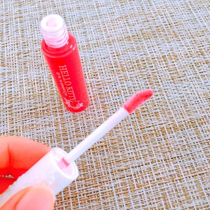 Blooming Kitty リップグロス/DAISO/リップグロスを使ったクチコミ(3枚目)