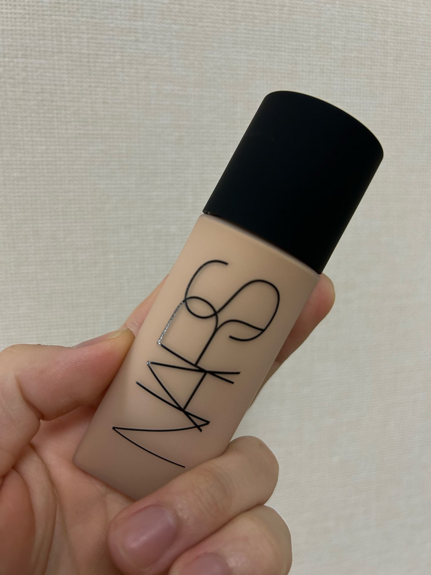 ソフトマットコンプリート ファンデーション/NARS/リキッドファンデーションを使ったクチコミ(1枚目)