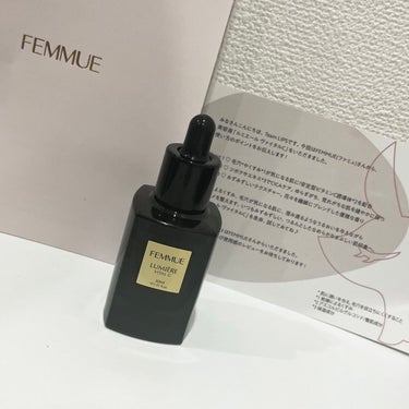 ＼大好きなブランドFEMMUE／

今回はFEMMUE ルミエール ヴァイタルCのレビューです！

こちら私が今までで1番感動したスキンケア商品です💡（過言ではない）

テクスチャはさらっとして軽めで、