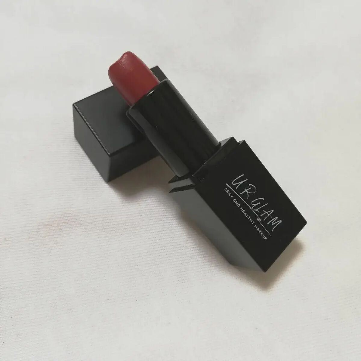 UR GLAM MINI LIPSTICK ブラウン〈セミマット〉