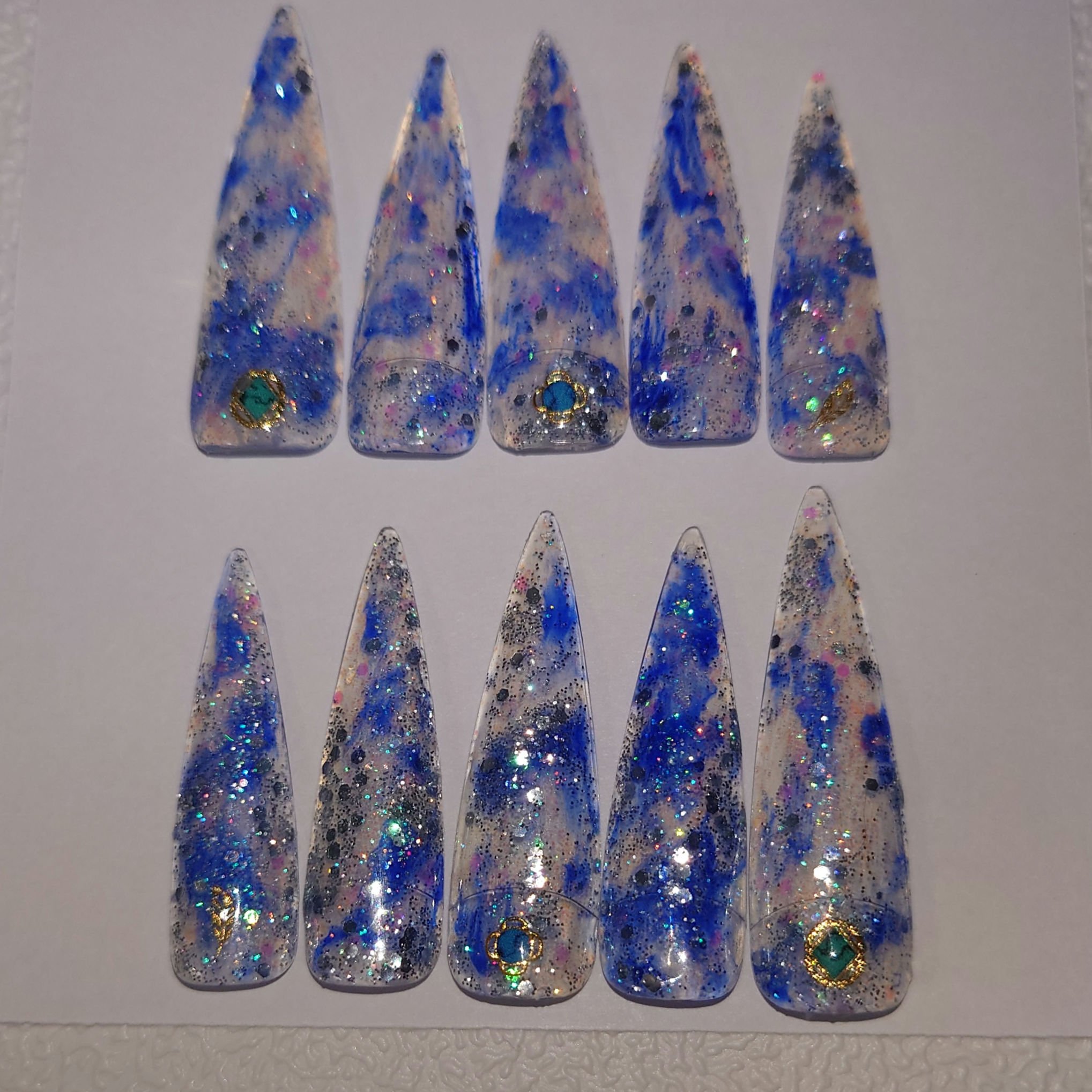 ジェルネイル グリッターブルー/セリア/ジェルネイルを使ったクチコミ（1枚目）