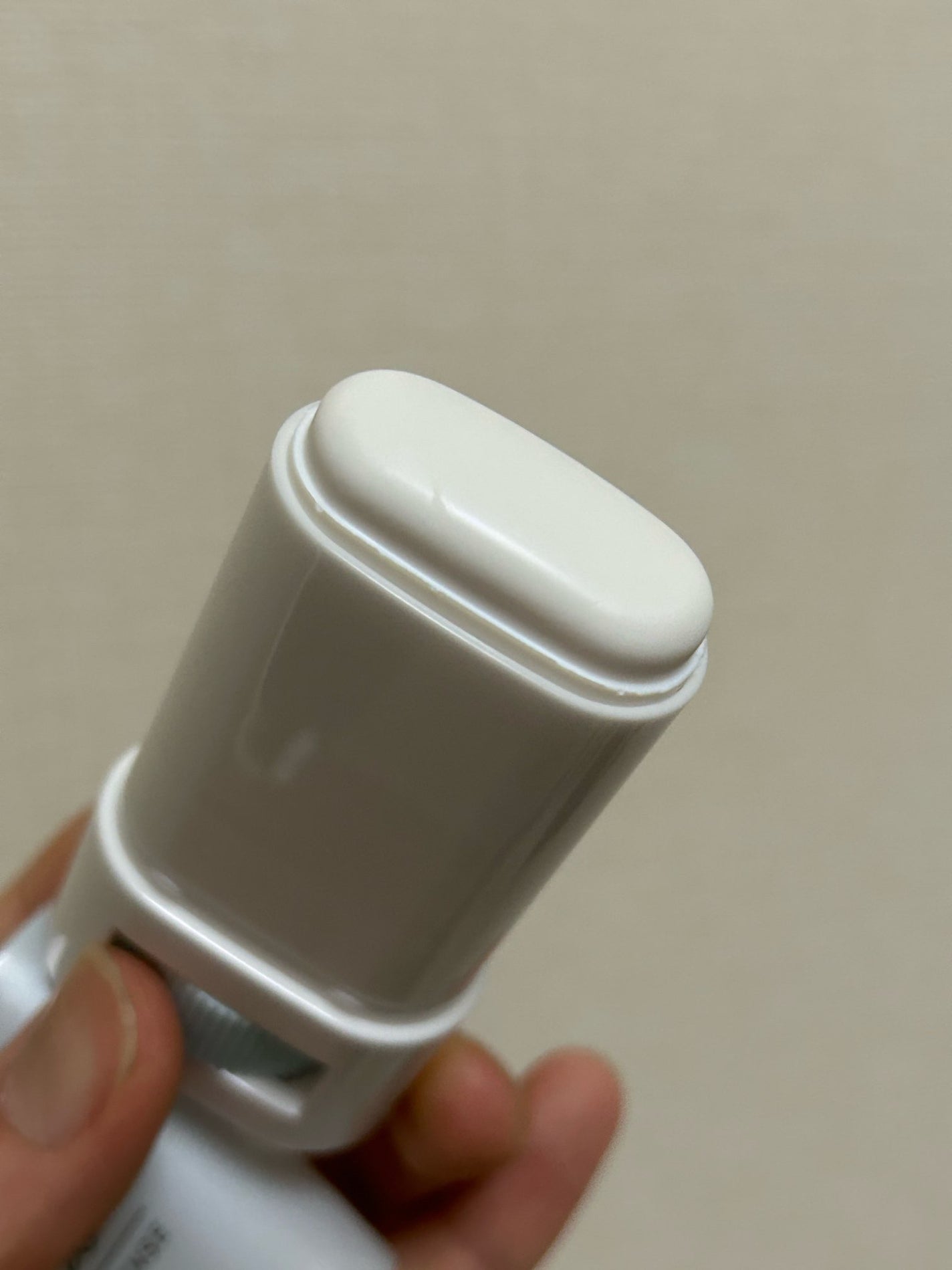 プロディフェンス ライトアップUV スティック/サンカット®/日焼け止めスティックを使ったクチコミ(2枚目)