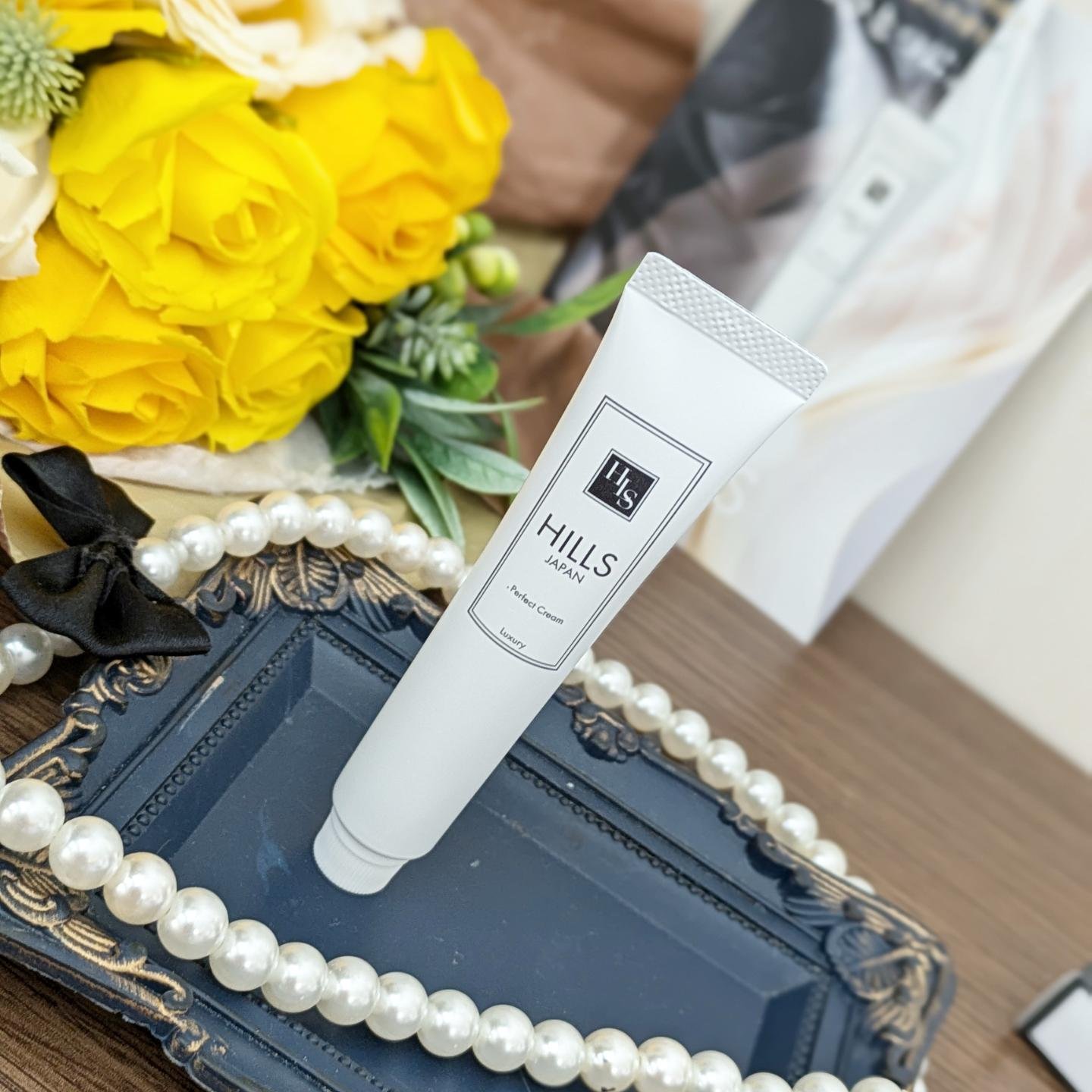 HILLSハンドネイル美容クリーム Luxury/HILLS JAPAN/ハンドクリームを使ったクチコミ（2枚目）