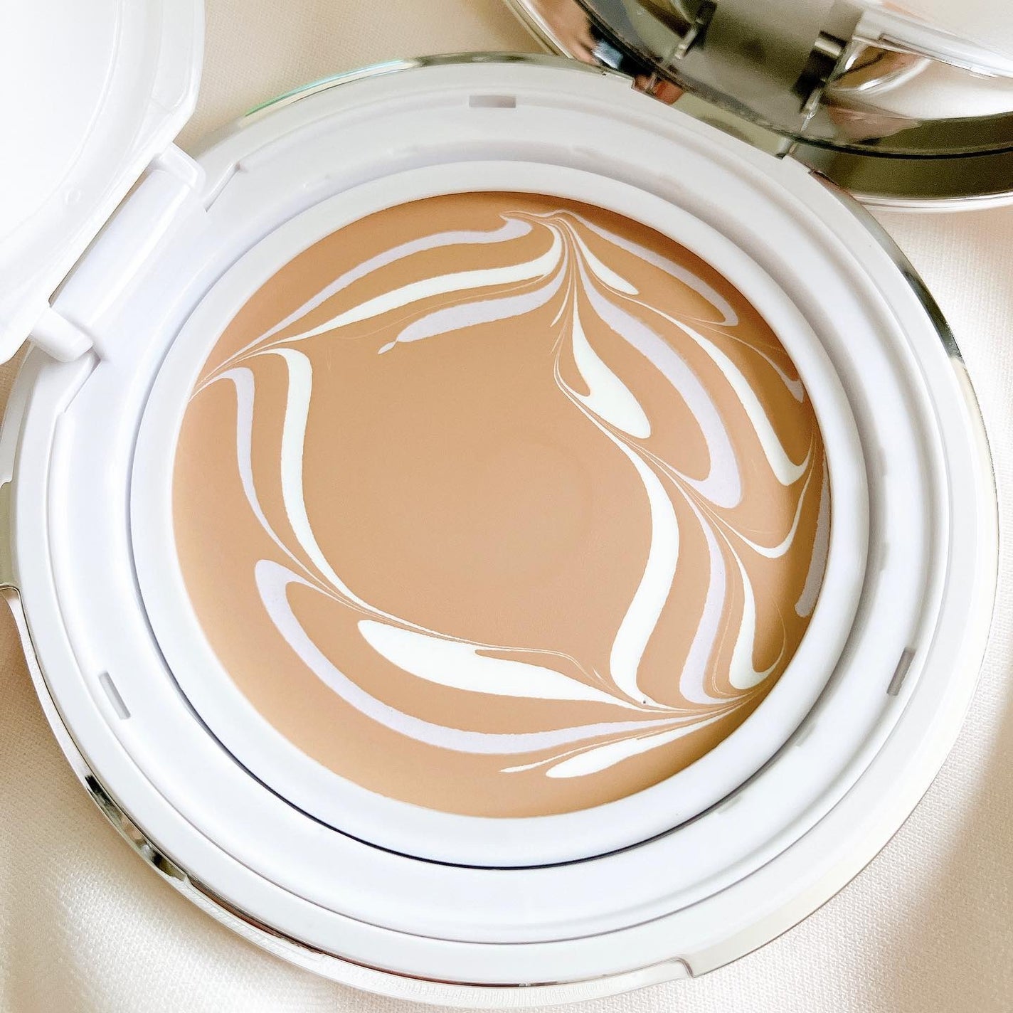 ダブル セラム バーム ファンデーション/Dr.Althea/クリーム・エマルジョンファンデーションを使ったクチコミ(4枚目)