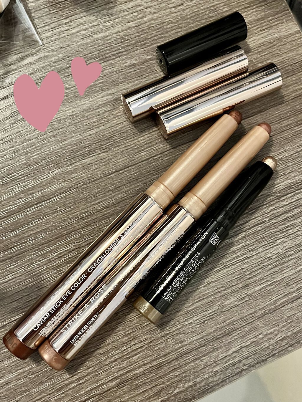 キャビアスティック アイカラー R5 FORBIDDEN ROSE/ローラ メルシエ/スティックアイシャドウを使ったクチコミ（1枚目）