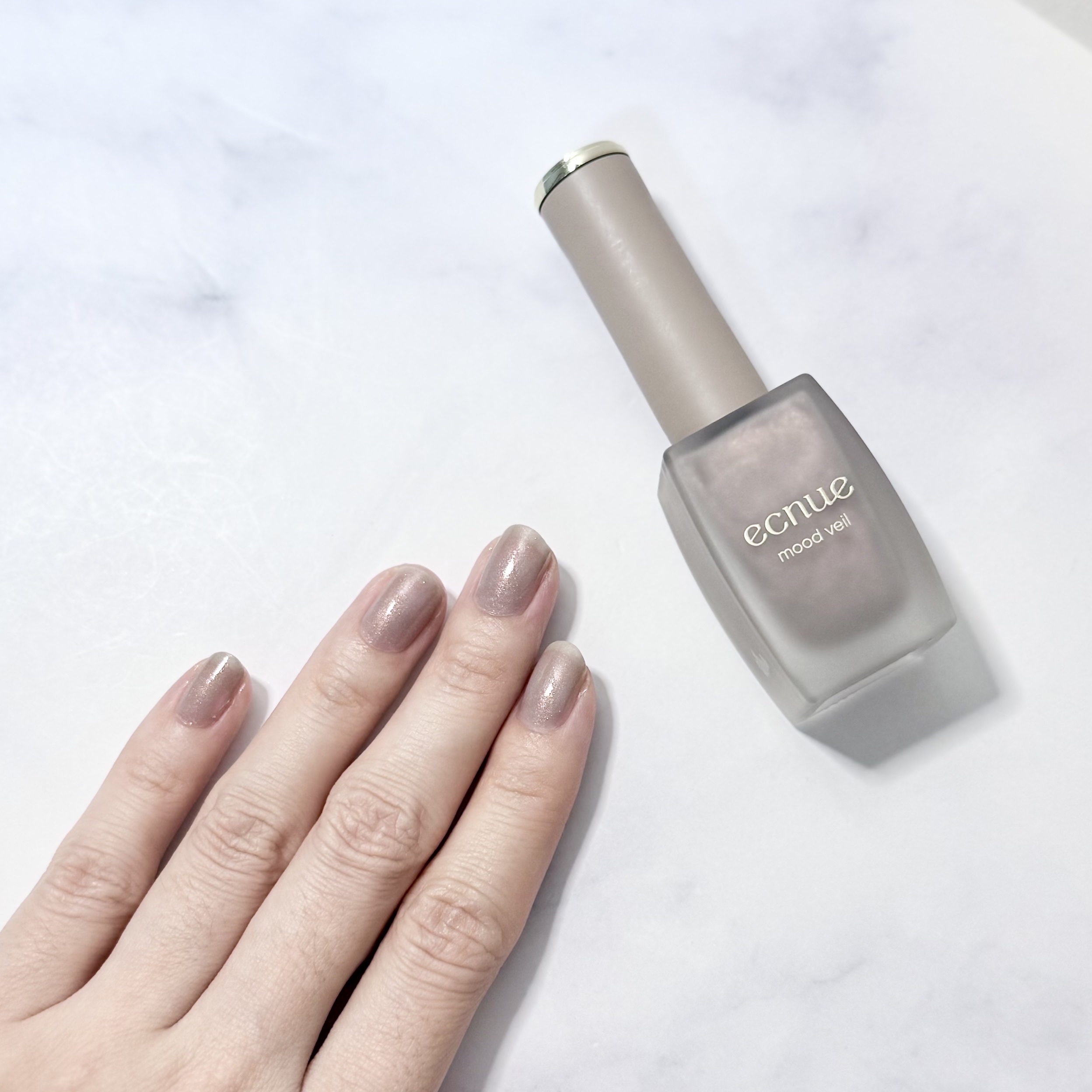 mood veil / ecnue