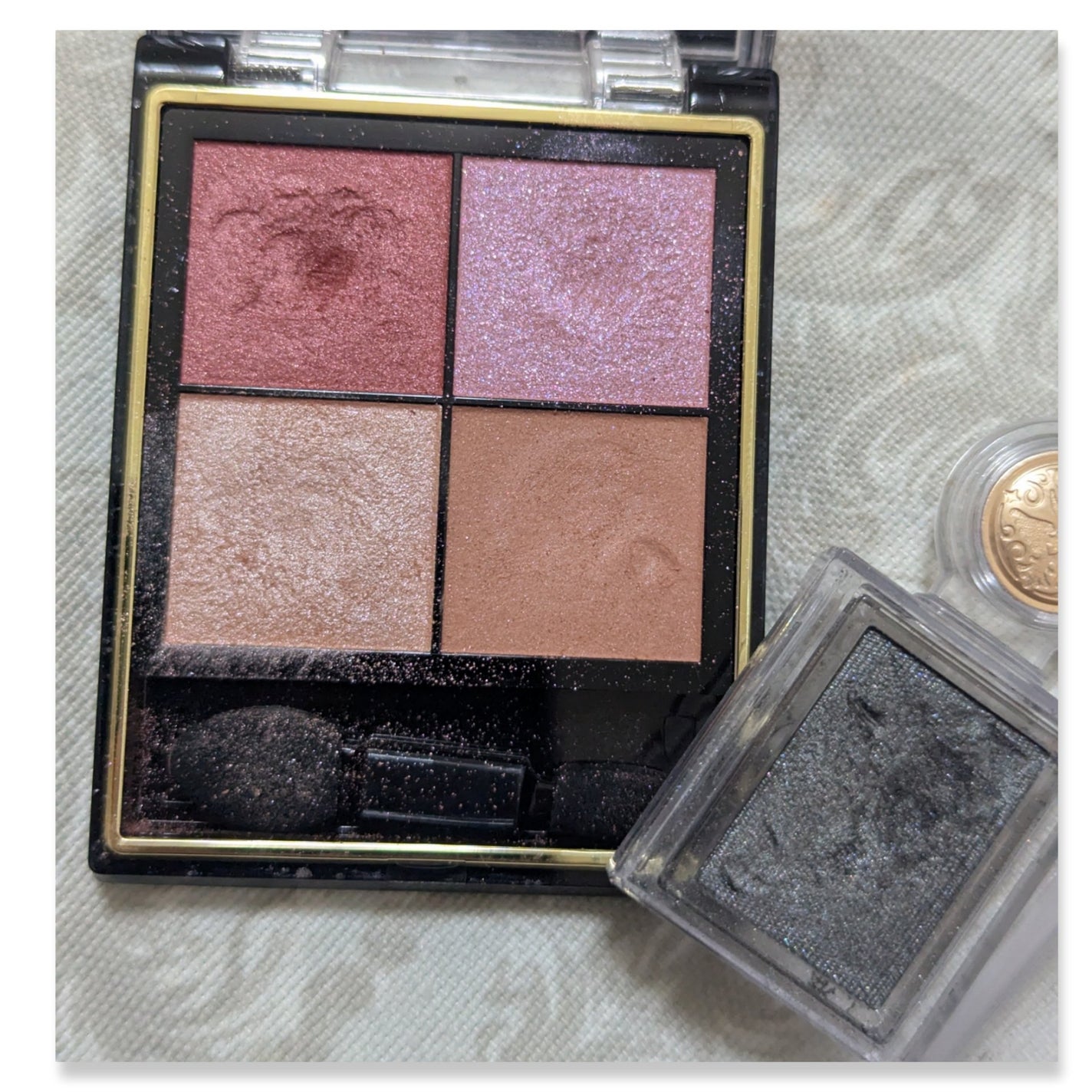 シャドーカスタマイズ/MAJOLICA MAJORCA/単色アイシャドウを使ったクチコミ(3枚目)