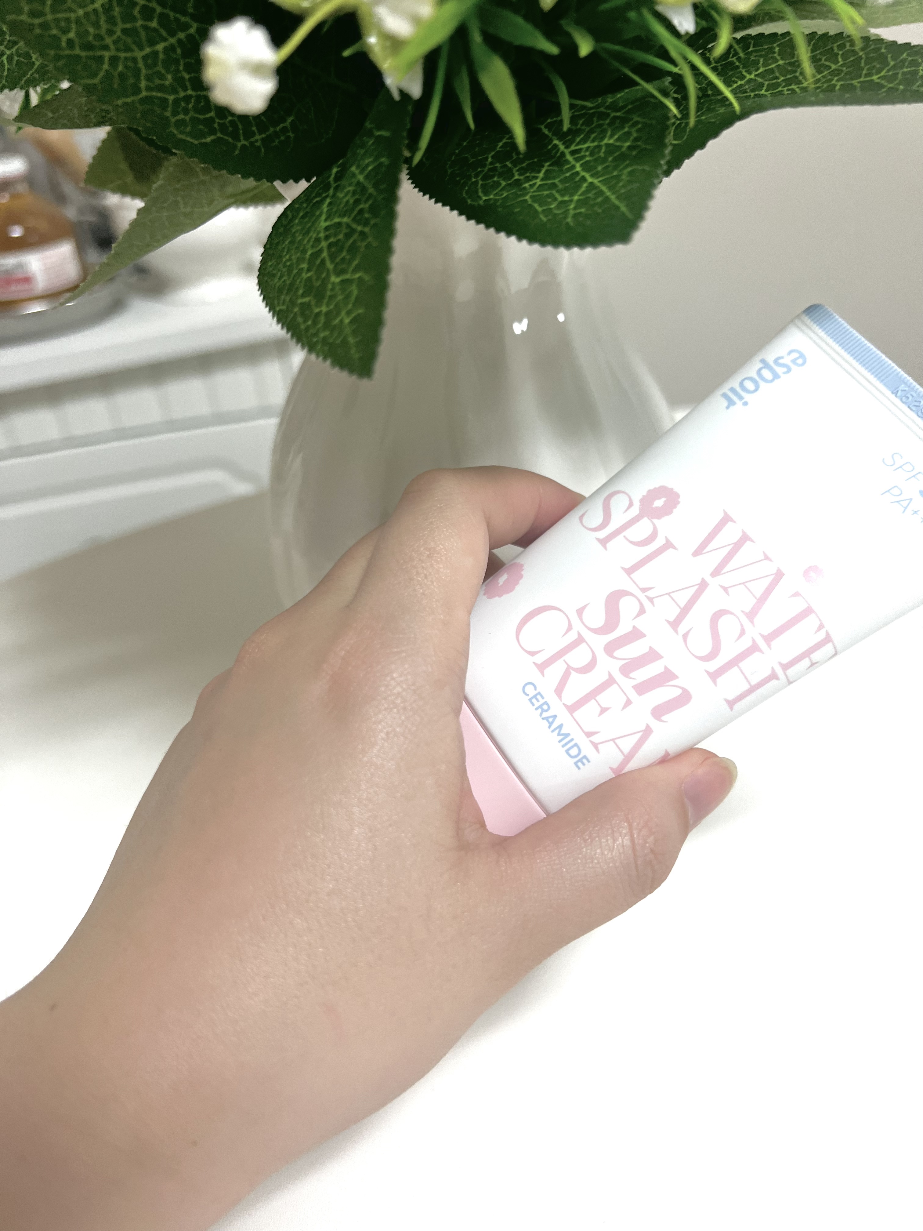 ウォータースプラッシュサンクリーム セラミド 桜エディション（60ml）/espoir/日焼け止めクリームを使ったクチコミ（3枚目）