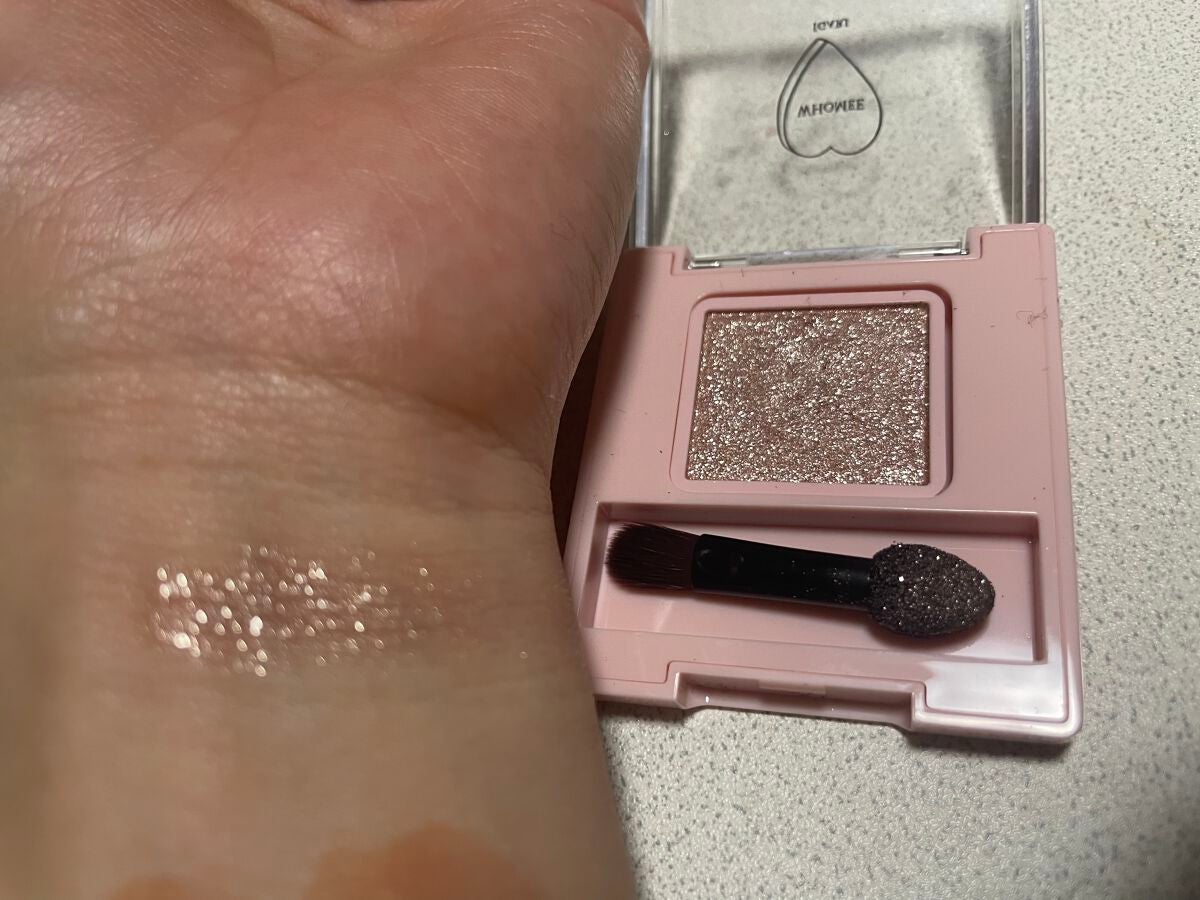 フーミー シングルラメシャドウ/WHOMEE/単色アイシャドウを使ったクチコミ(4枚目)
