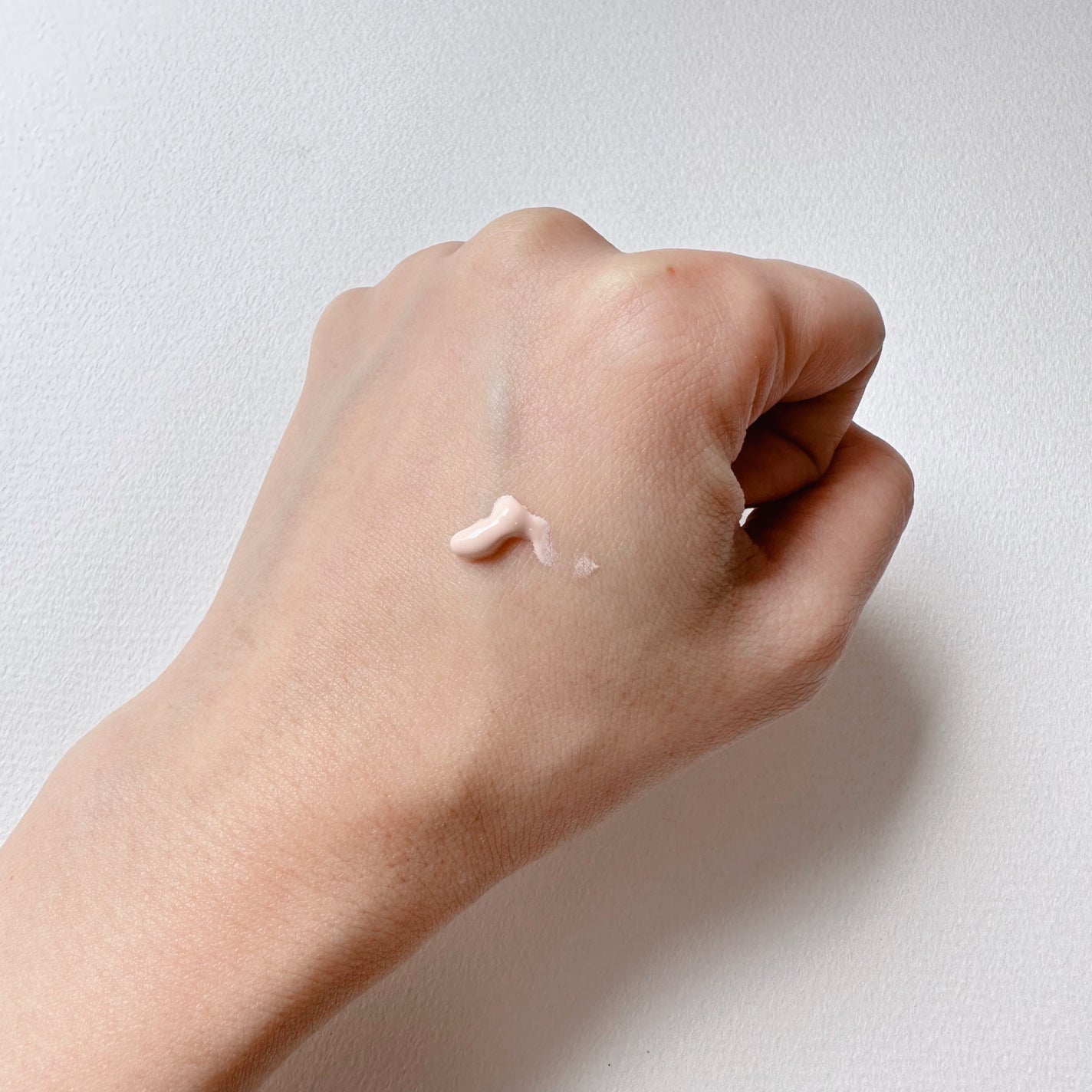 セラムフィット ヴェール デイ UV エッセンス/ByUR/日焼け止めローションを使ったクチコミ(2枚目)