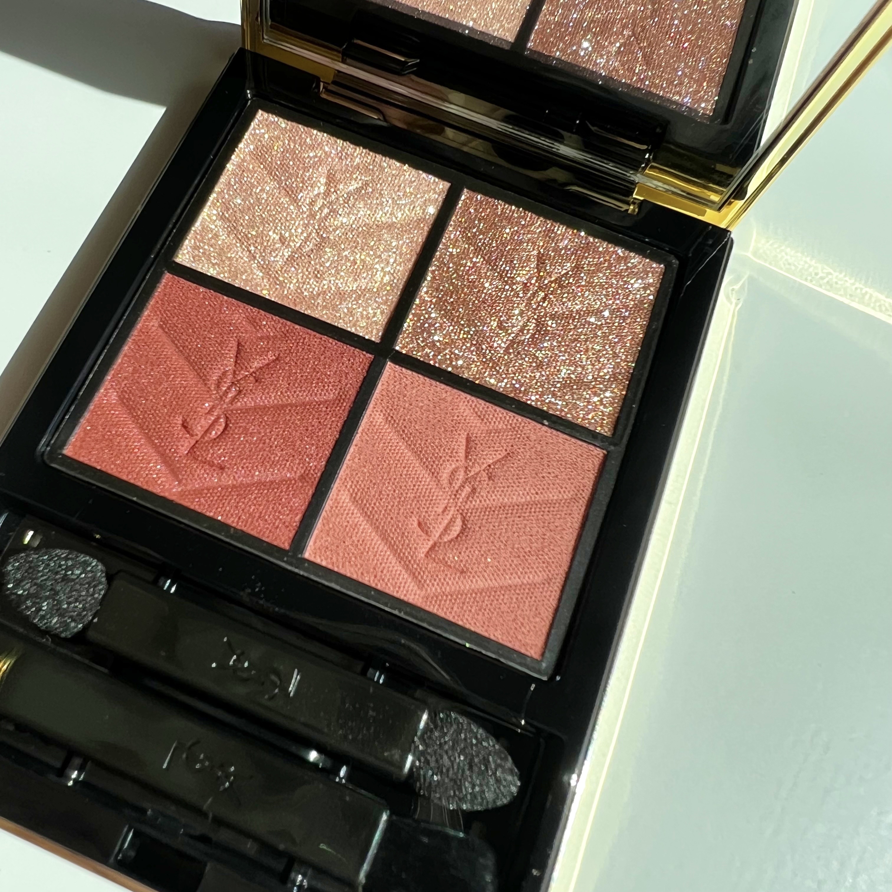 クチュール ミニ クラッチ/YVES SAINT LAURENT BEAUTE/アイシャドウパレットを使ったクチコミ（2枚目）