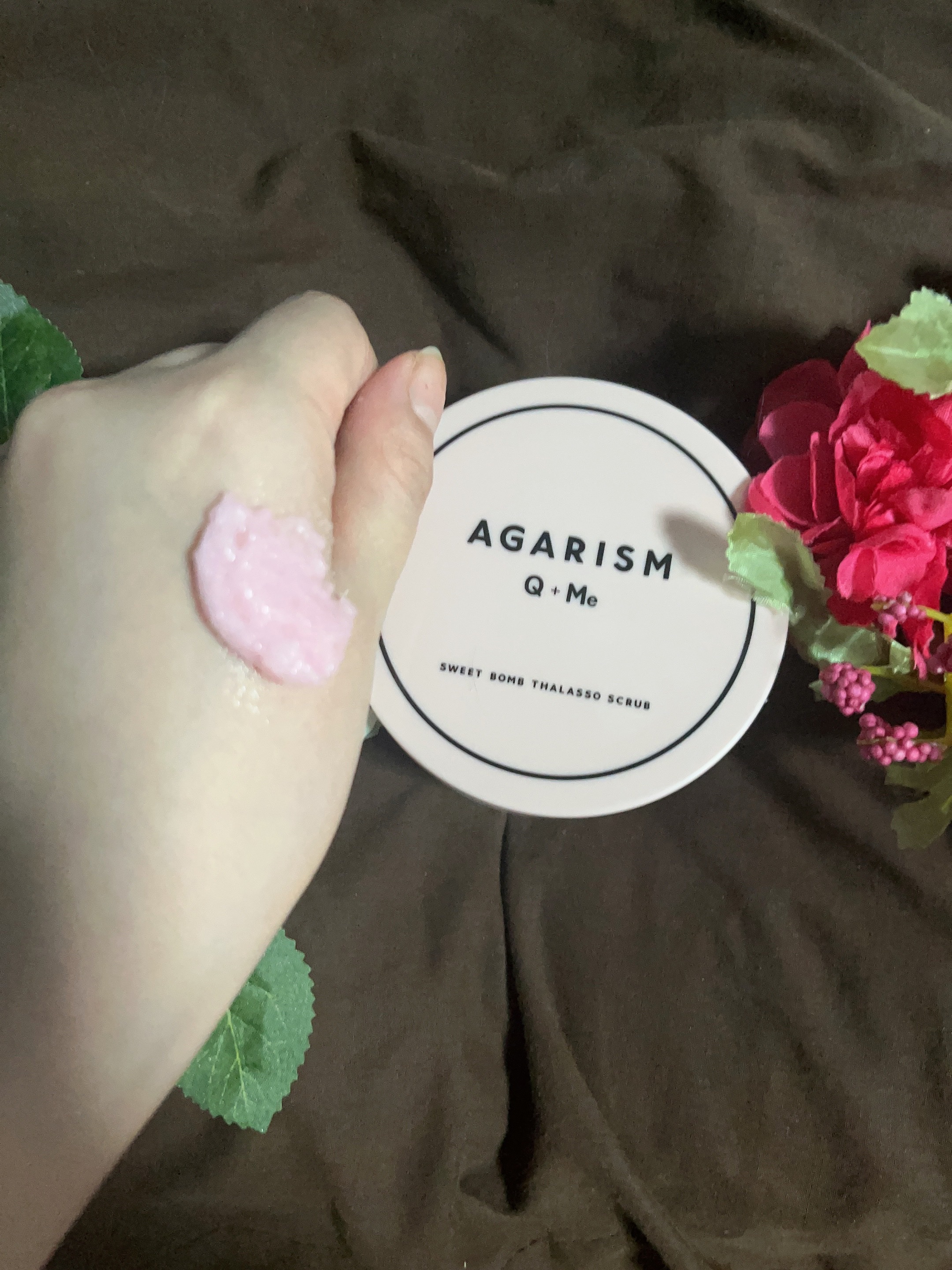 Q+Me スウィート ボム タラソ スクラブ/AGARISM/バストケア・ヒップケアを使ったクチコミ（2枚目）