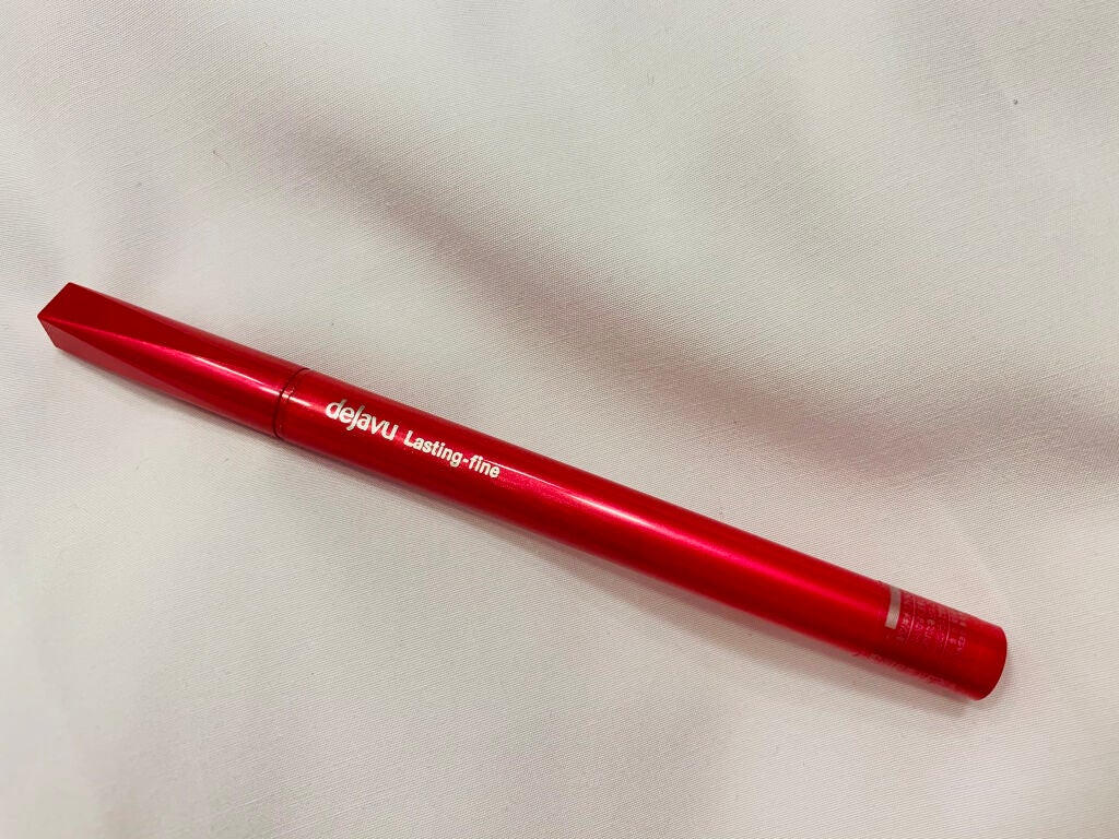 「密着アイライナー」ショート筆リキッド/デジャヴュ/リキッドアイライナーを使ったクチコミ(1枚目)